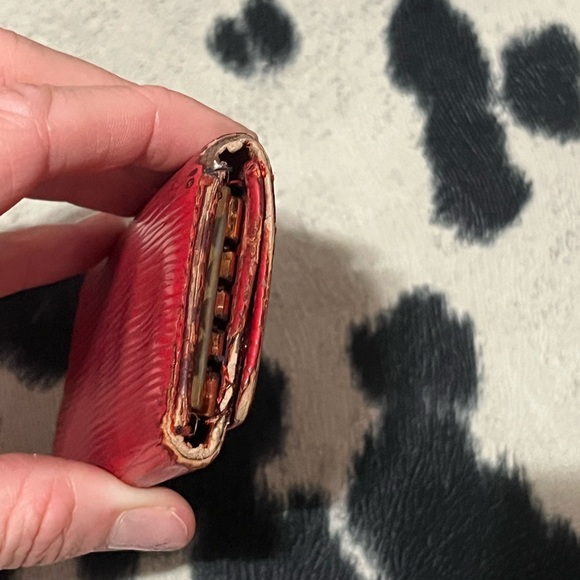 Louis Vuitton Red EPI Leather Four Key Holder CA1915 - Picture 3 of 16